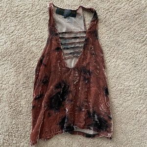 MOVING SALE! 100% silk top size 2 Leyendecker